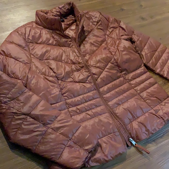 Lightweight Rust Color Puffer Jacket - Picture 2 of 6